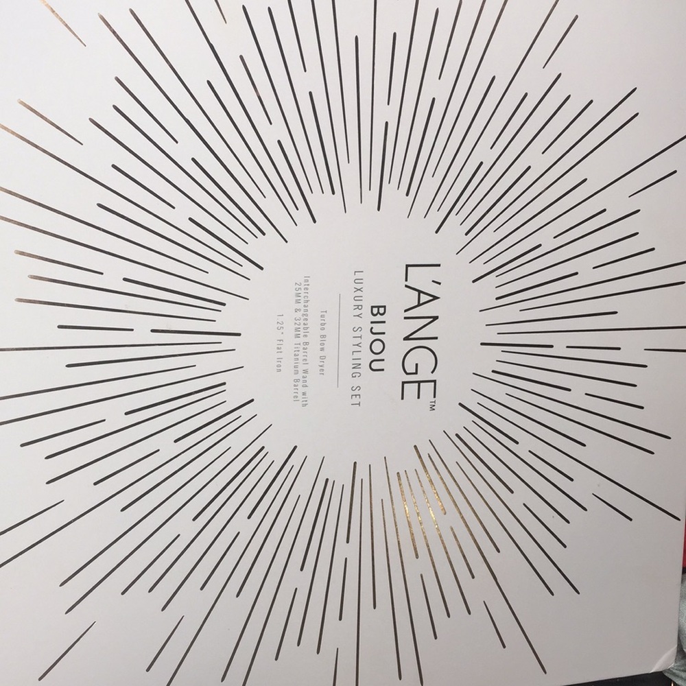 Lange luxury styling set